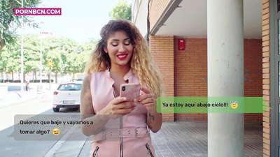 Няверная жонка збіраецца моцна трахнуць свайго маладога палюбоўніка, пакуль яе муж працуе. Лацінка з сіськамі і вялікай дупай. Венера Афрадыта.